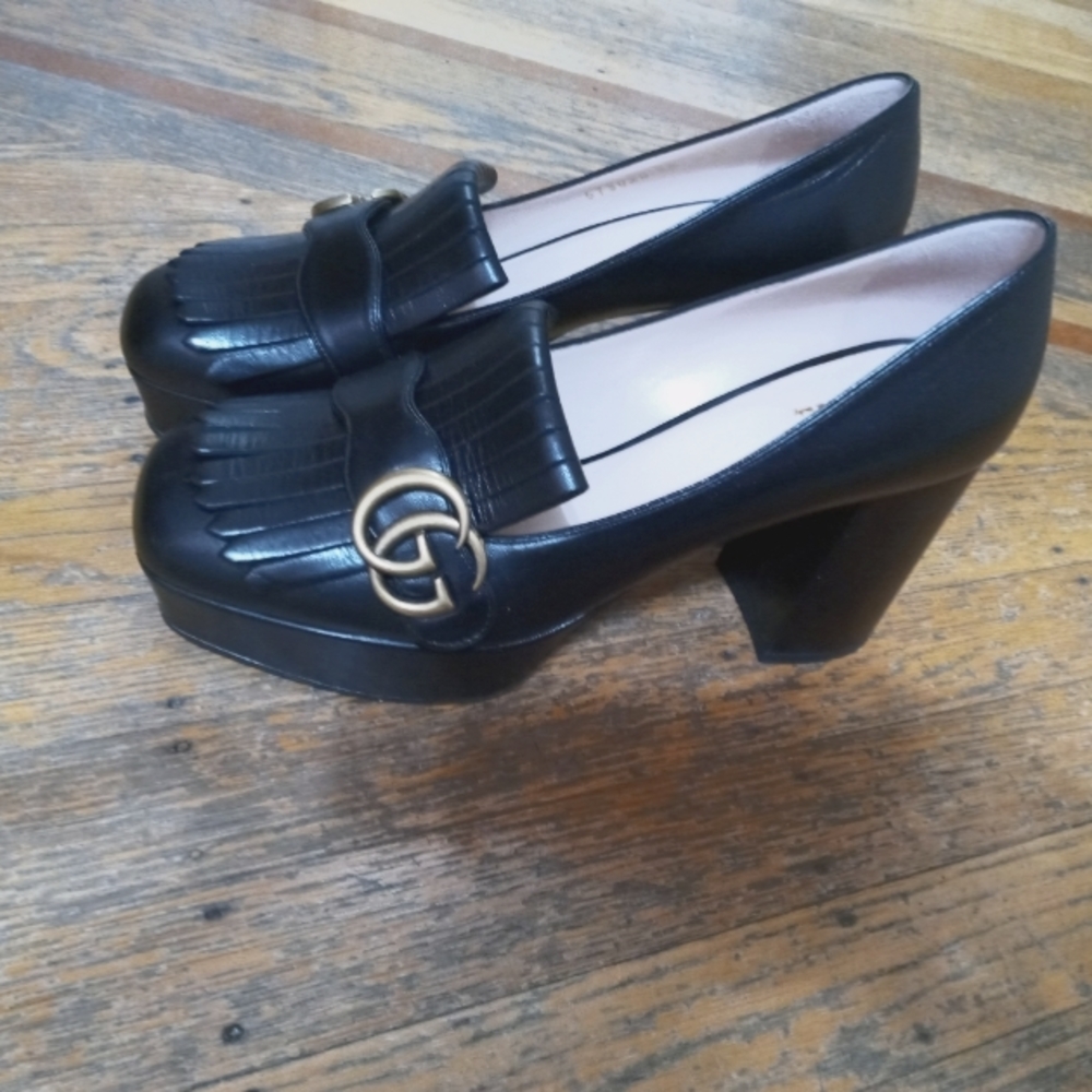 Gucci marmont double G fringe Platform pump